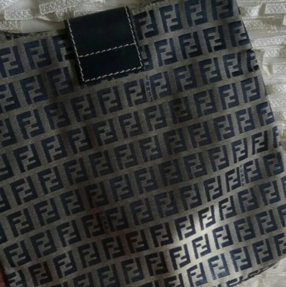 Vintage FENDI Shoulder Bag - Picture 2 of 15